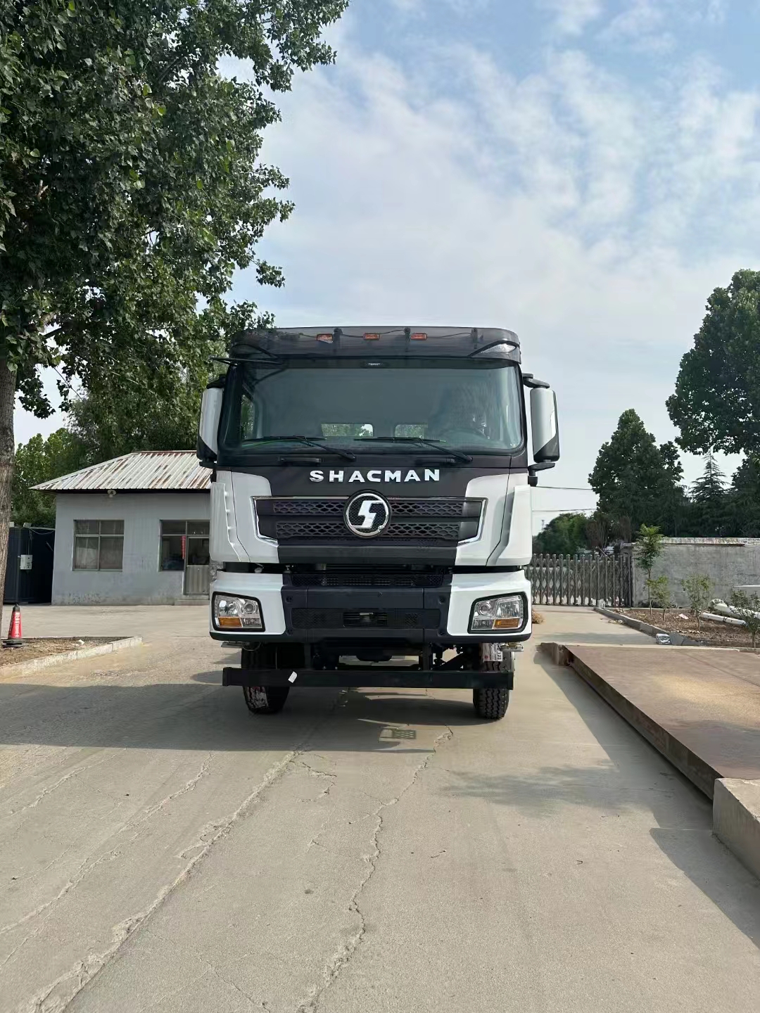 ສົ່ງອອກລົດໃຫມ່ໃຫ້ເຮືອນຂອງທ່ານ Shaanxi Automobile Delonghi x3000- ເຄື່ອງຫມາຍເຫຼັກ, ສາມາດປັບແຕ່ງໄດ້, ທີ່ສຸດ🔥ຮູບແບບສູນກາງໃນພາກກາງຂອງອາຊີແລະຣັດເຊຍ