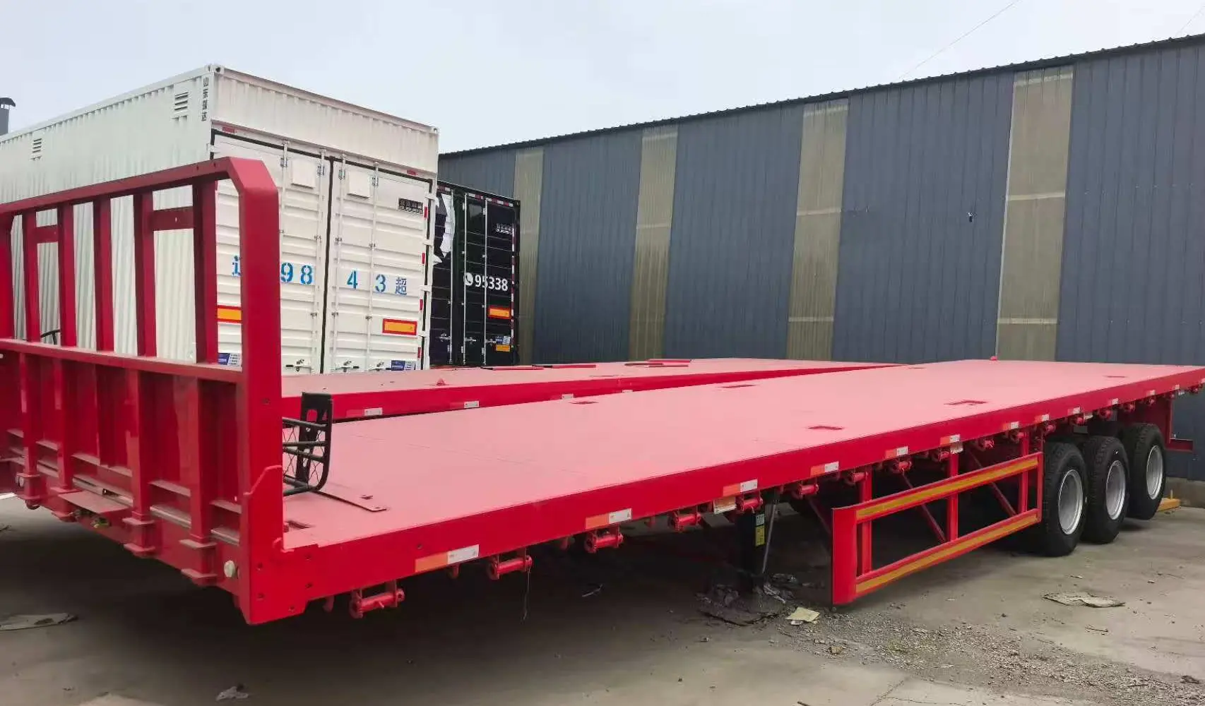 ໃຊ້ 3 Axle Lowbed Semi Trailer
